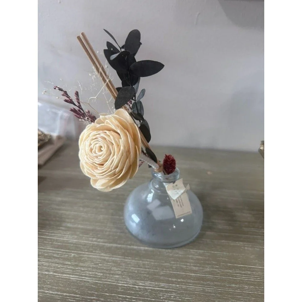 Anthropologie Floral Bouquet Diffuser Botanical NEW